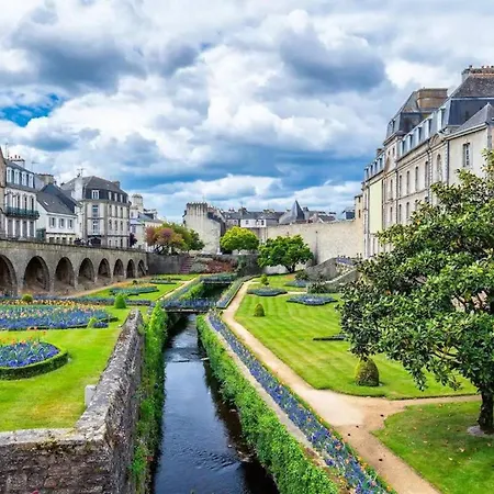 Logement Lumineux Et Cosy De 39m2 Au Centre De Apartment Vannes